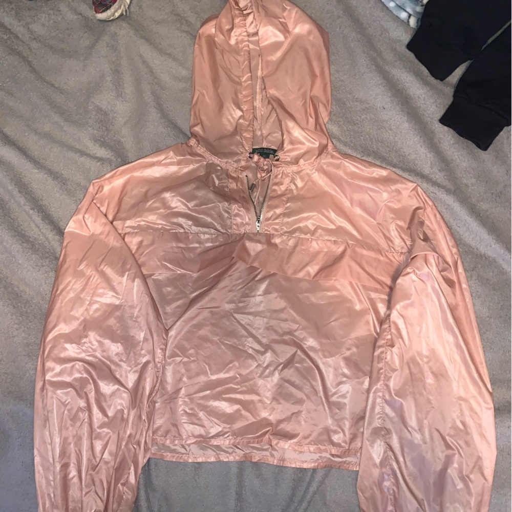 Wild Fable crop top windbreaker, pink.